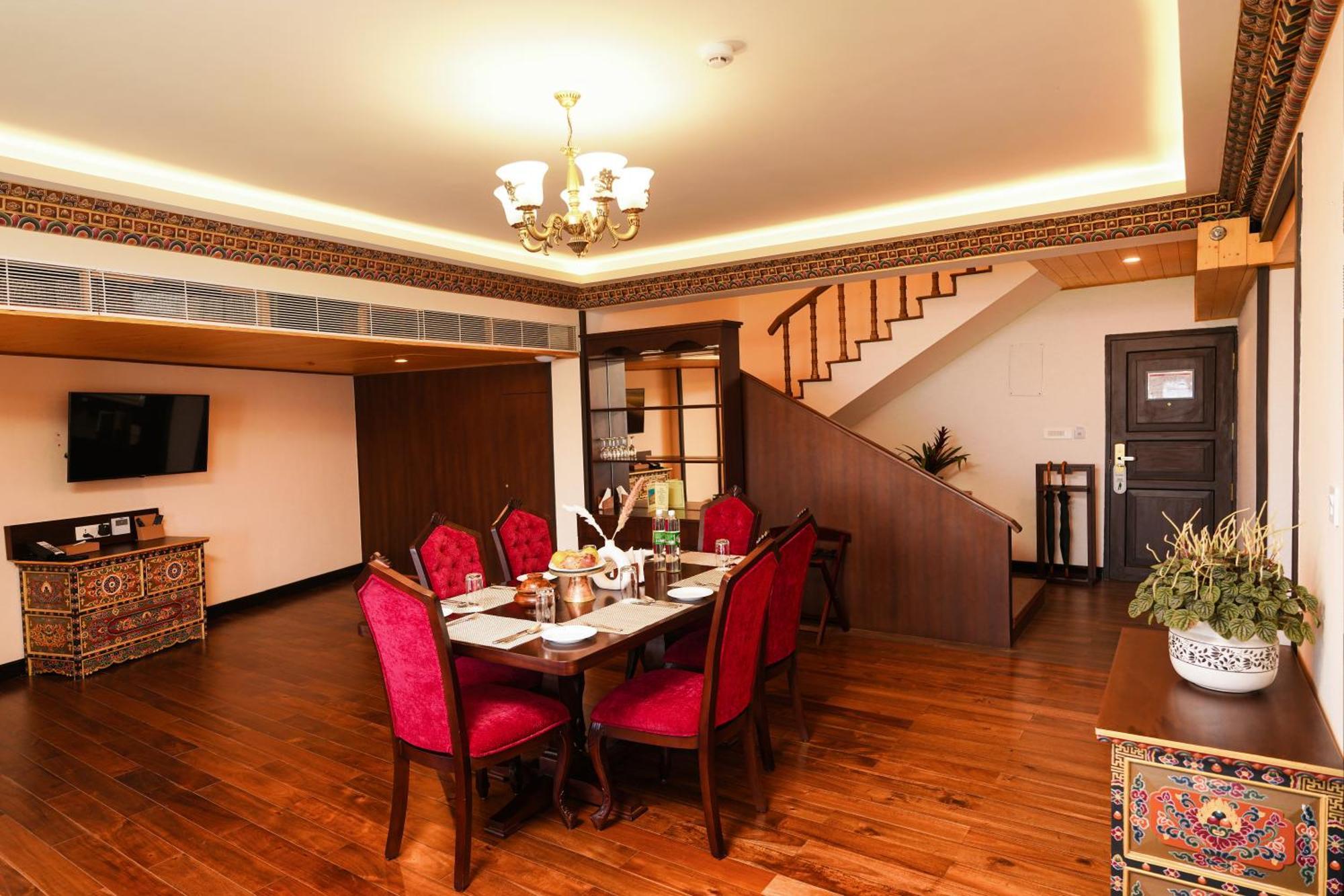 Denzong Regency- Luxury Mountain Retreat Spa & Casino Gangtok Exterior foto